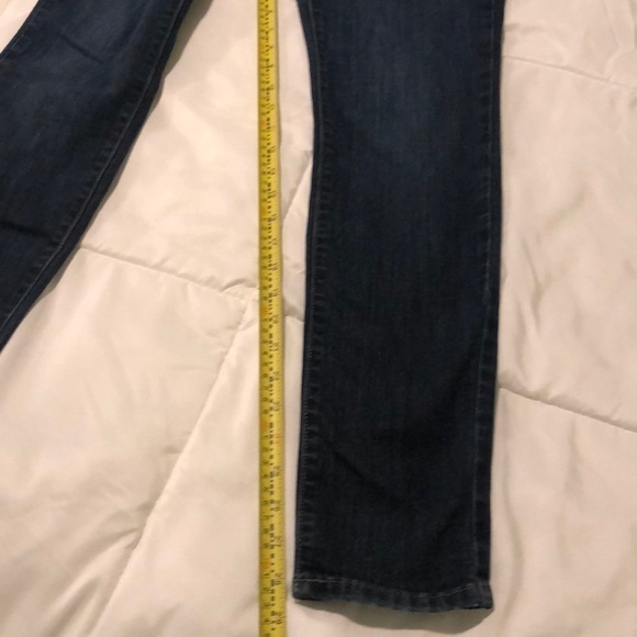 Vera Wang skinny blue dark jeans with pockets front and back - Picture 6 of 6